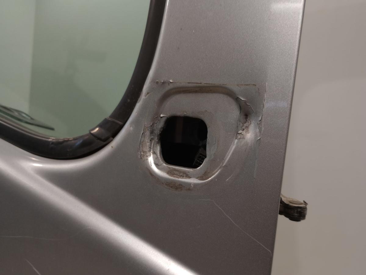 Opel Vivaro A original T&uuml;r vorn rechts Beifahrer Starsilber Bj 2003
